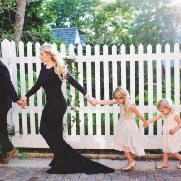 Maternity Gown Black Train Fitted Long Sleeve Photo Shoot Krysten Dress Small - Picture 3 of 3